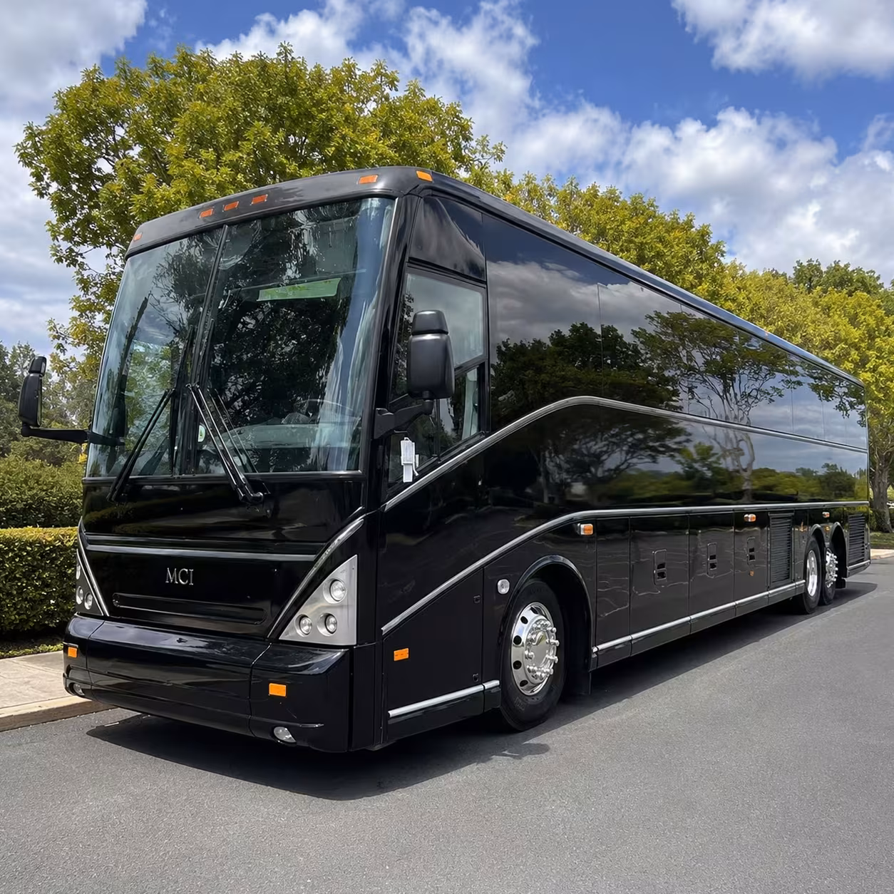 charter bus rentals for kansas city corporate retreats