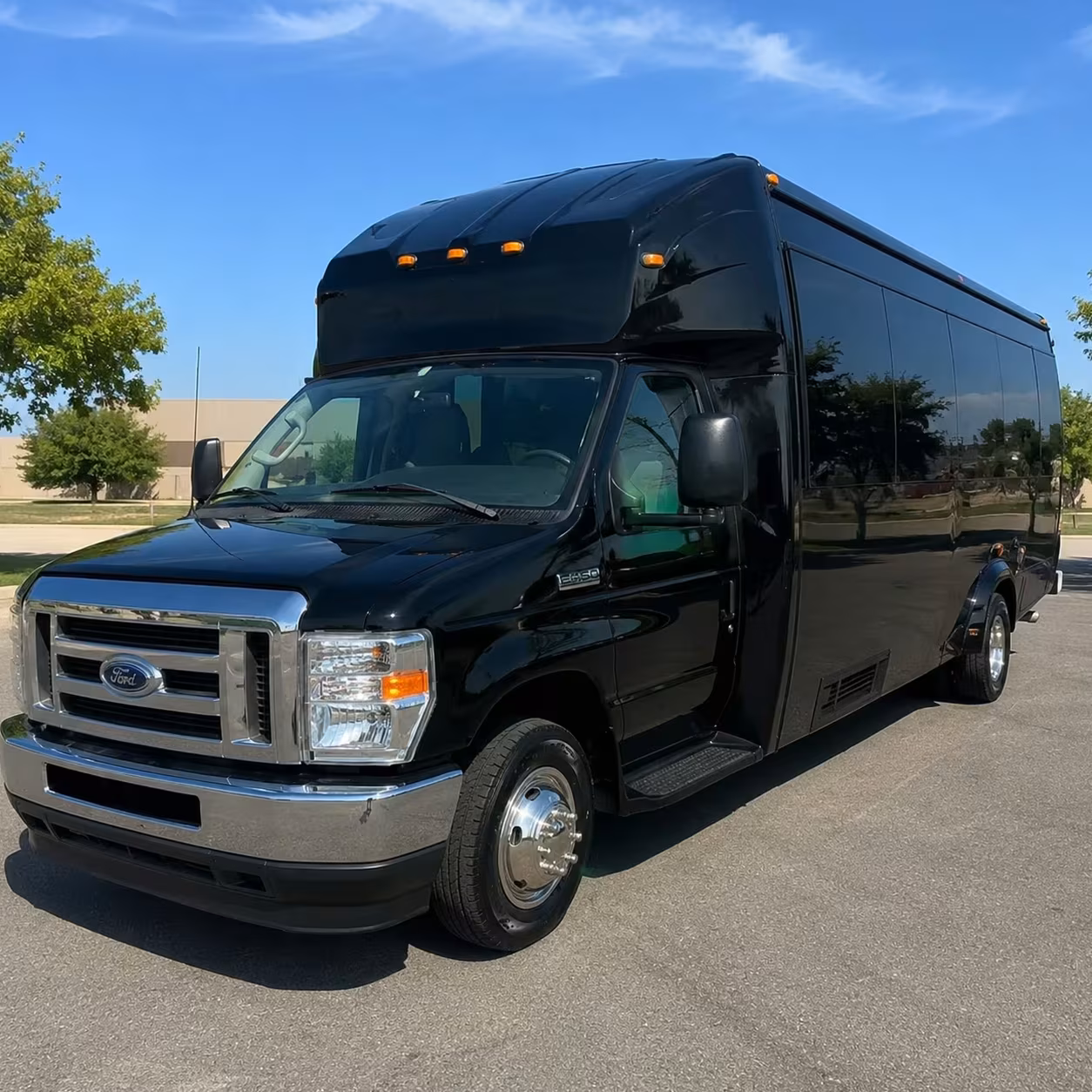 kansas city bridal party bus rentals for ceremony day