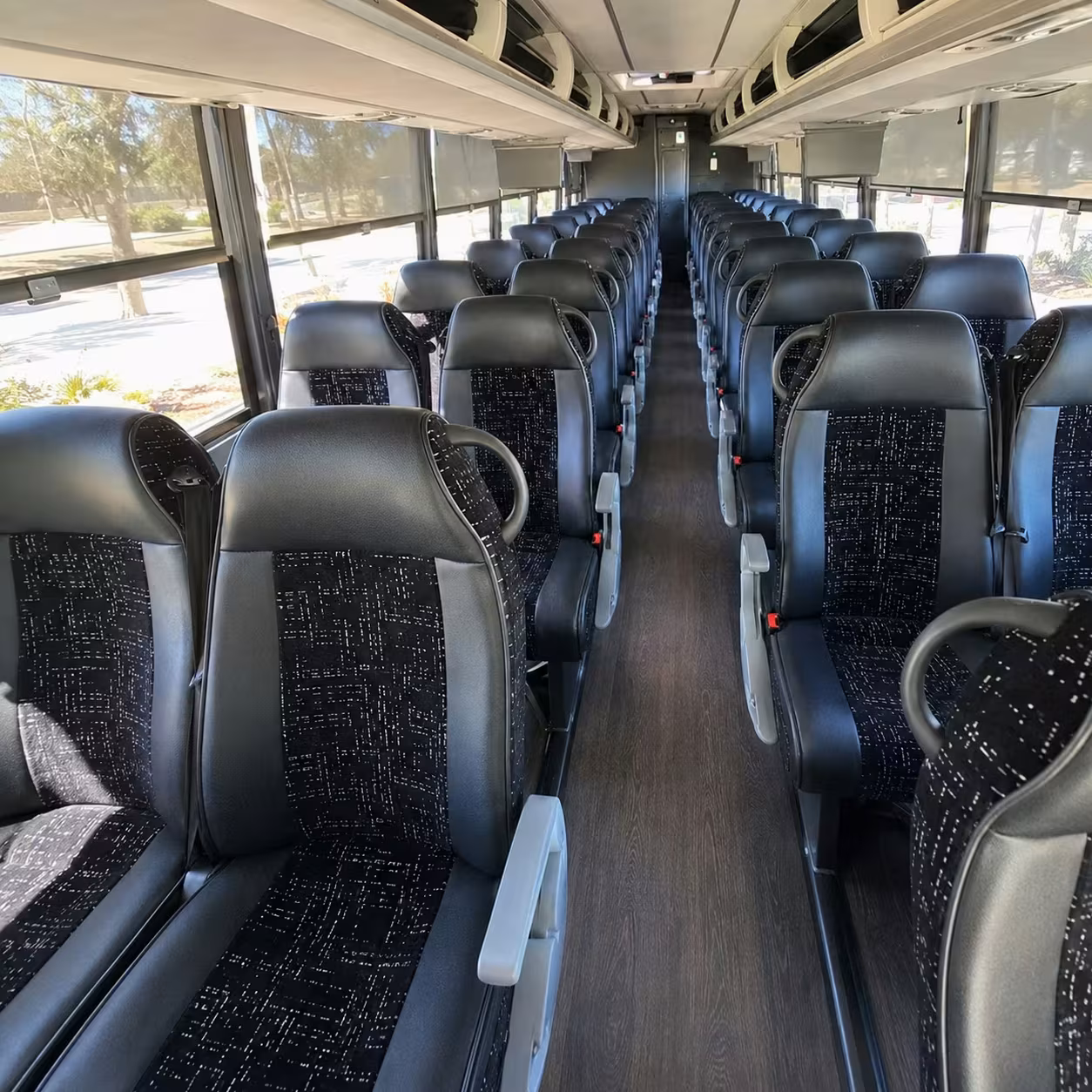 kansas city charter bus rentals for conferences and team events